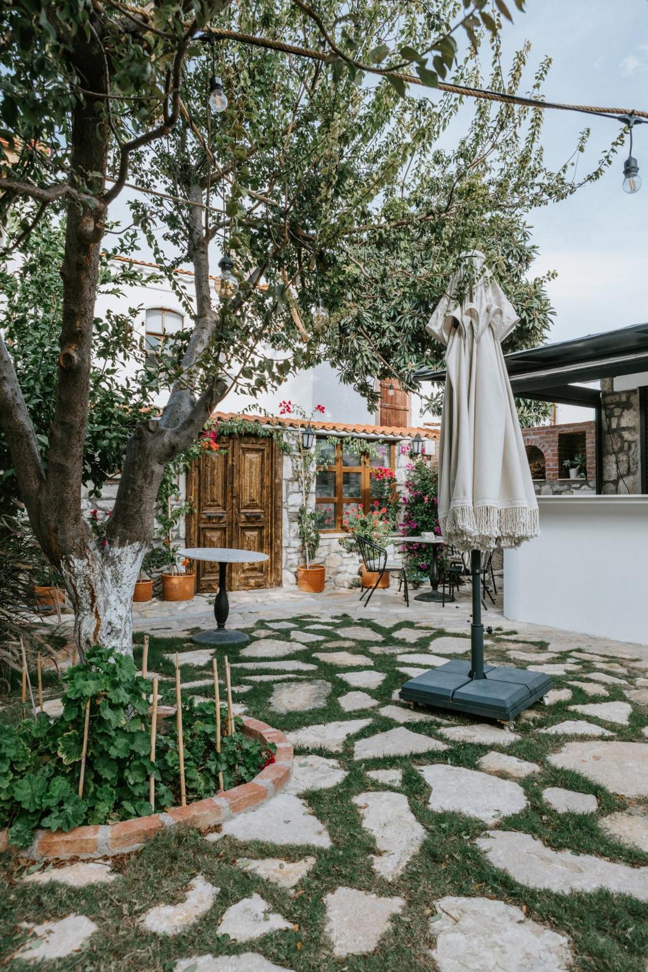 Molo Urla Hotel Buitenkant foto